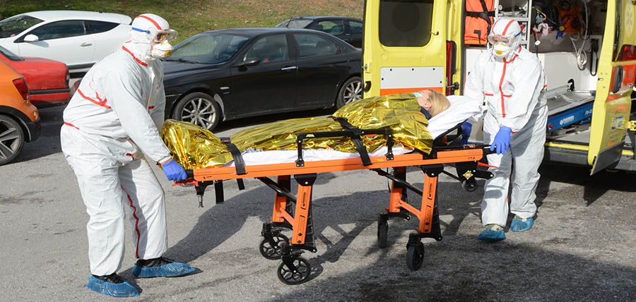 Εντατικολόγοι: Γιατί έχουμε τόσους θανάτους ασθενών με CoViD στην Ελλάδα article cover image