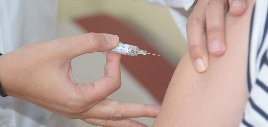 Οδηγίες για την εποχική γρίπη 2021-2022 και τον αντιγριπικό εμβολιασμό cover image