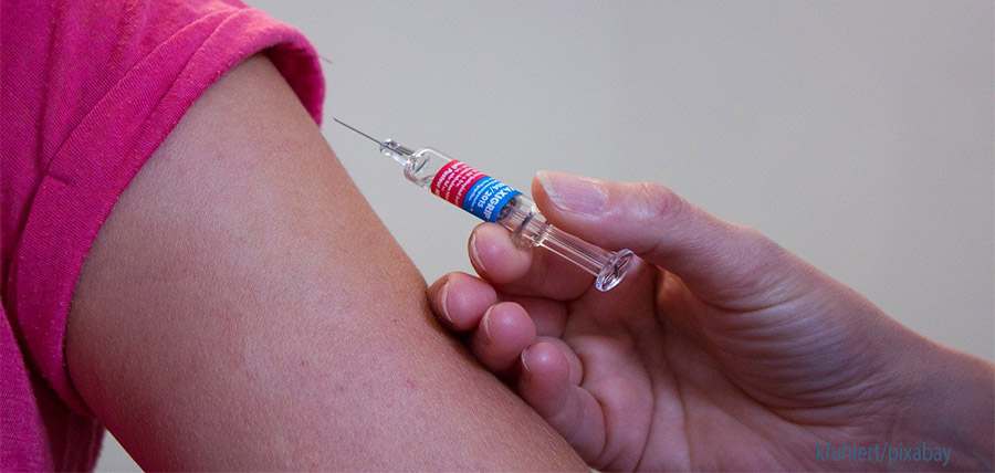 Νέα εγκύκλιος για τον αντιγριπικό εμβολιασμό: Πότε ξεκινά και ποιοι θα πρέπει να κάνουν το εμβόλιο cover image
